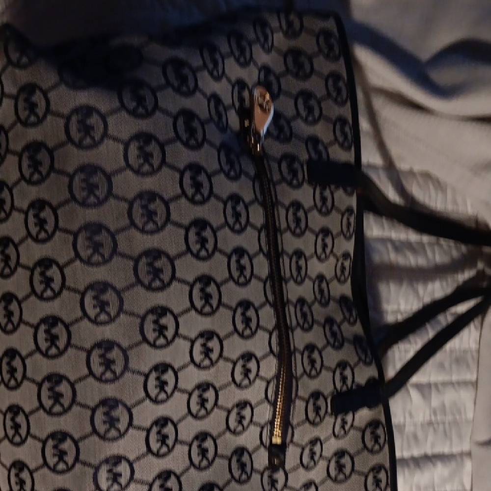 Michael Kors Navy and Cream Monogram Handbag - Picture 2 of 10